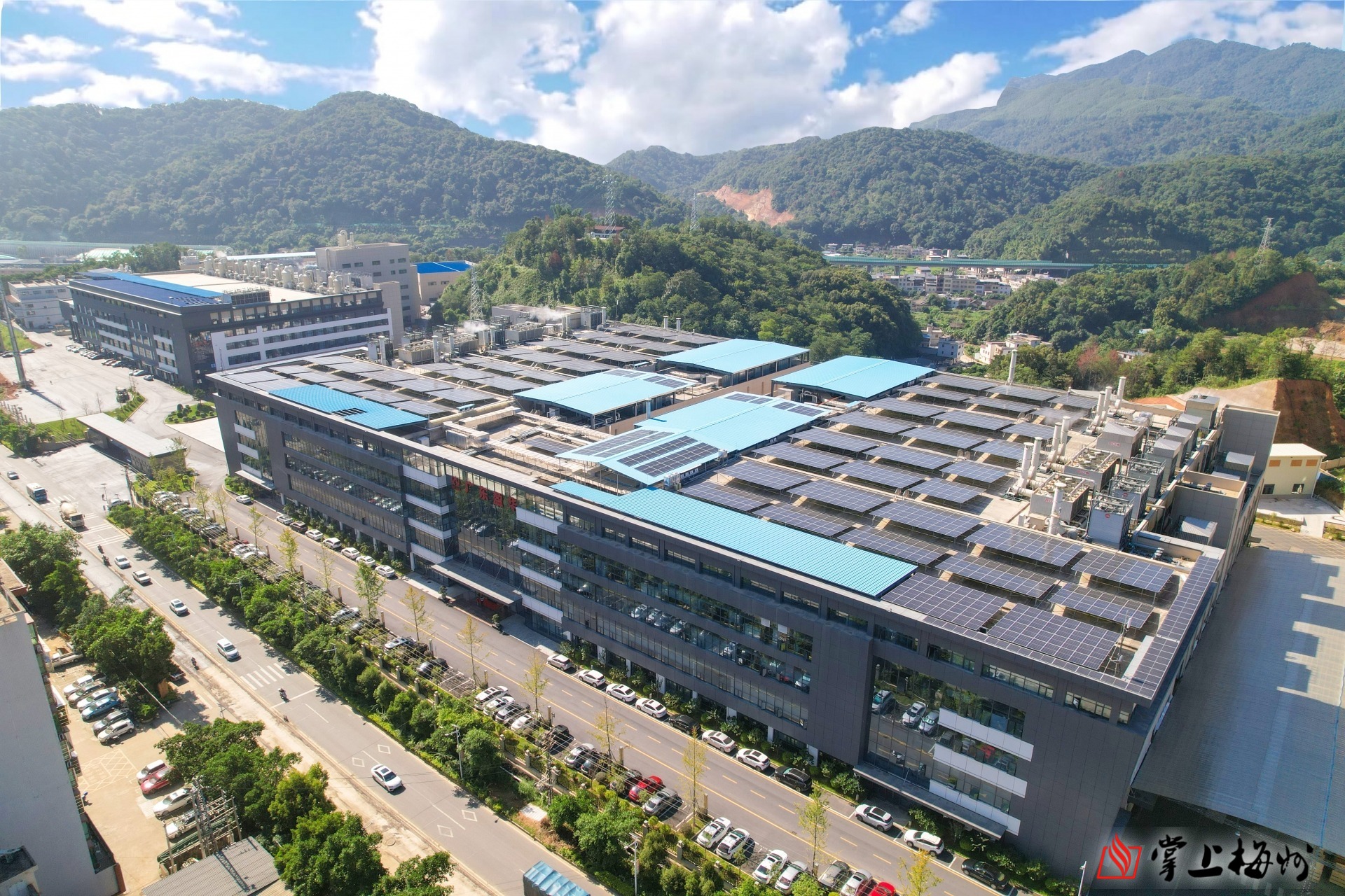 深耕铜箔创佳绩 向“新”而行促蝶变——记全国工业和信息化系统先进集体广东开云下注（中国）官网
电子科技有限公司